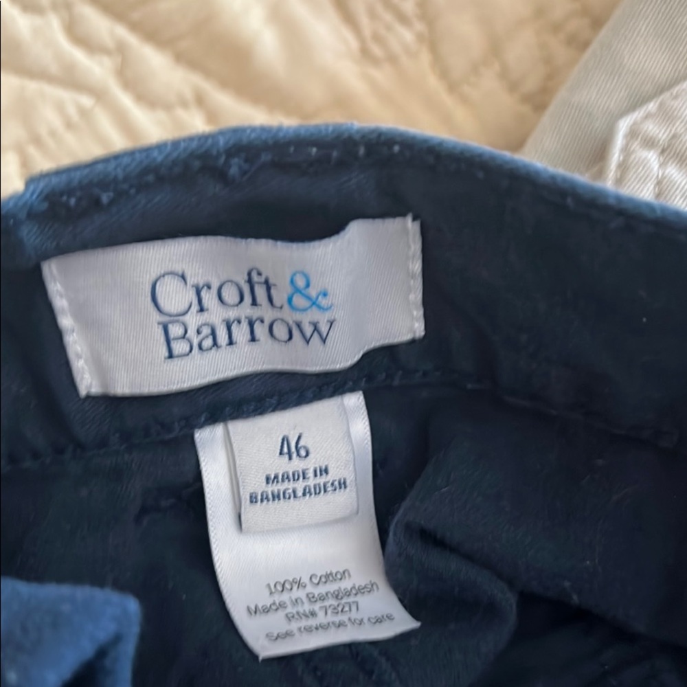 Mens Cargo shorts from Croft & barrow- Navy, Gray, Khaki taupe - Picture 2 of 6